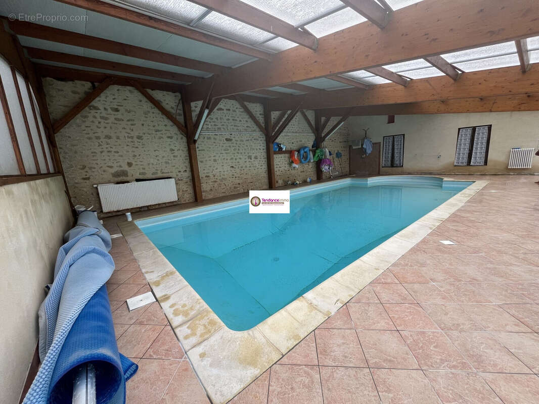 Maison à LE MELE-SUR-SARTHE