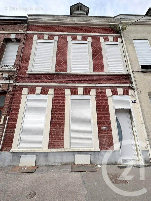 Maison à SAINT-QUENTIN