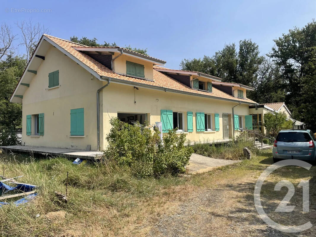 Maison à CHAMADELLE
