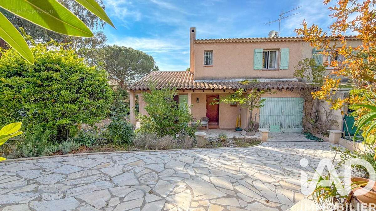 Photo 6 - Maison à FREJUS