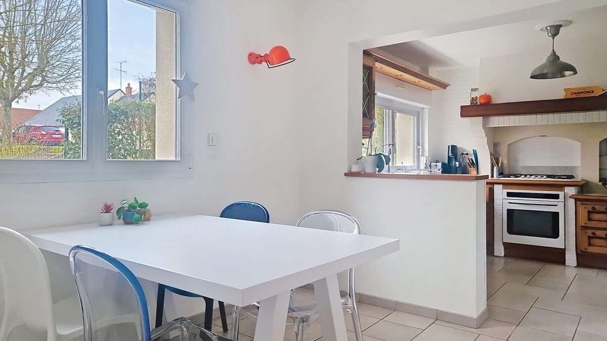 Maison à LA CHAUSSEE-SAINT-VICTOR