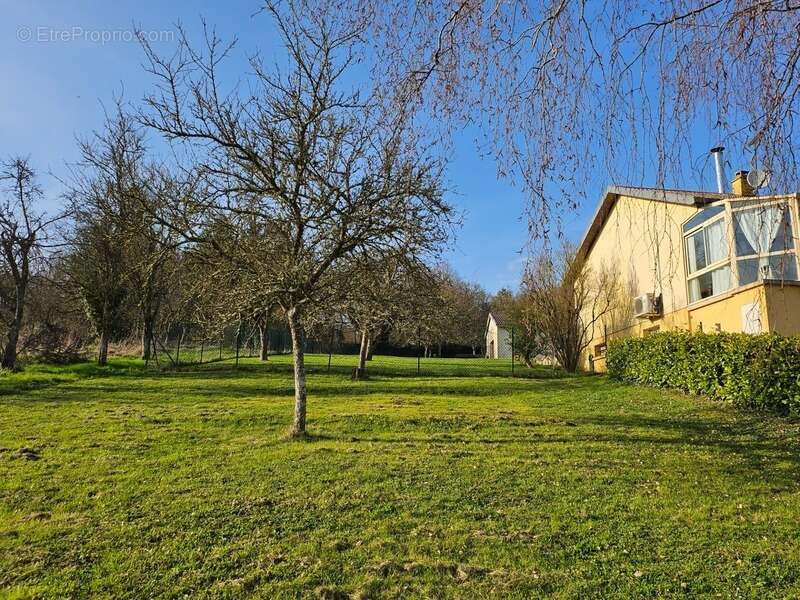 Maison à GRENANT