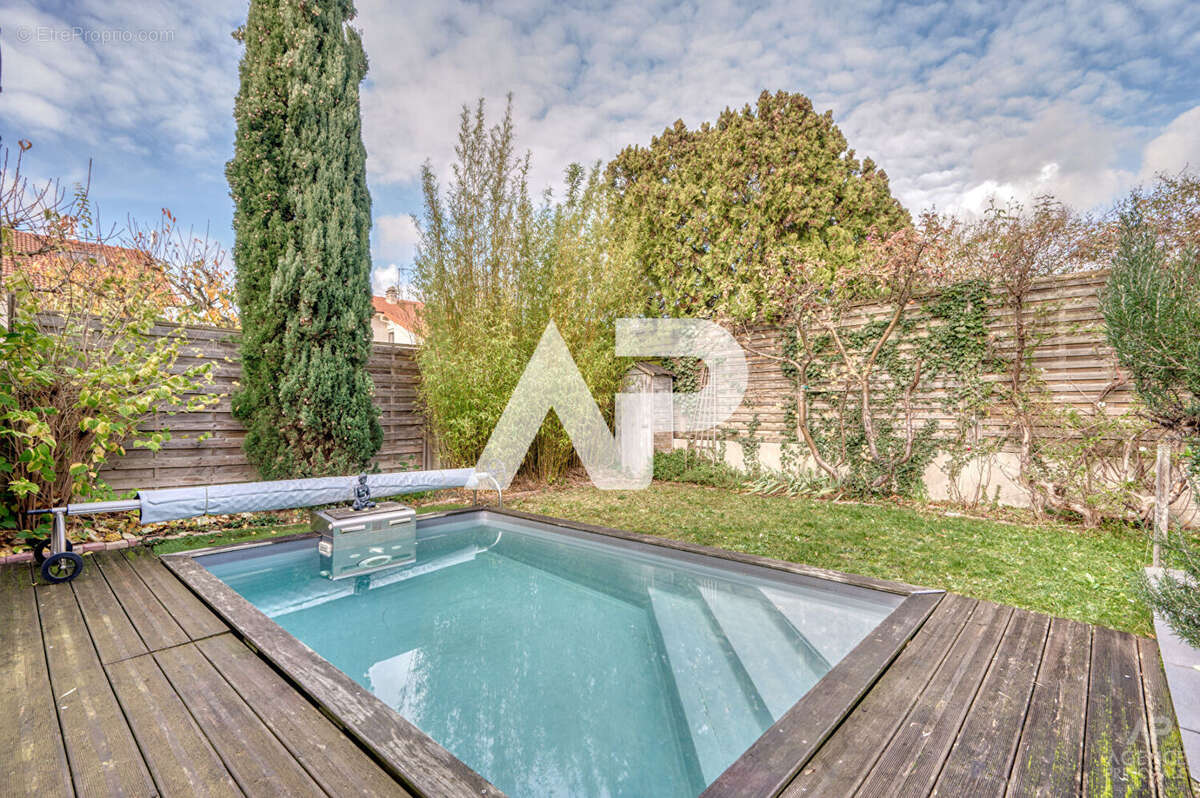 Maison à RUEIL-MALMAISON