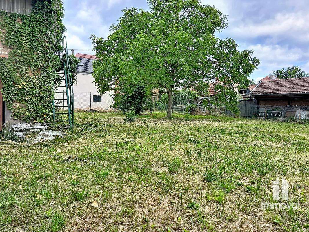 Terrain à SCHWEIGHOUSE-SUR-MODER