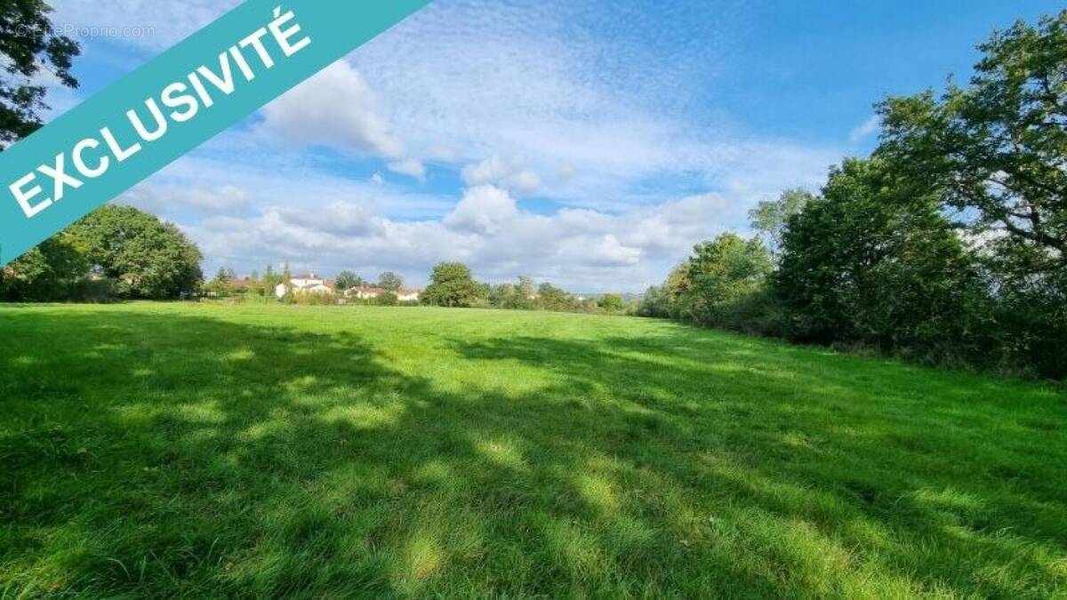 Photo 1 - Terrain à MARCENAT