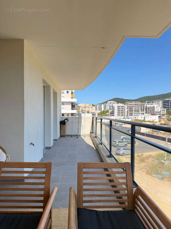 A vendre appartement t3 recent avec terrasse et garage deja loue a ajaccio - photo 9