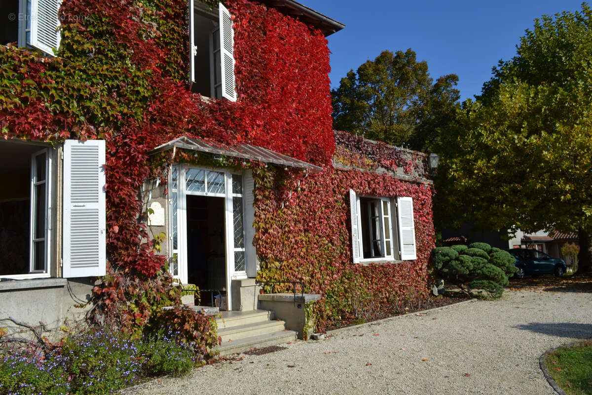 Maison à BOURGOIN-JALLIEU