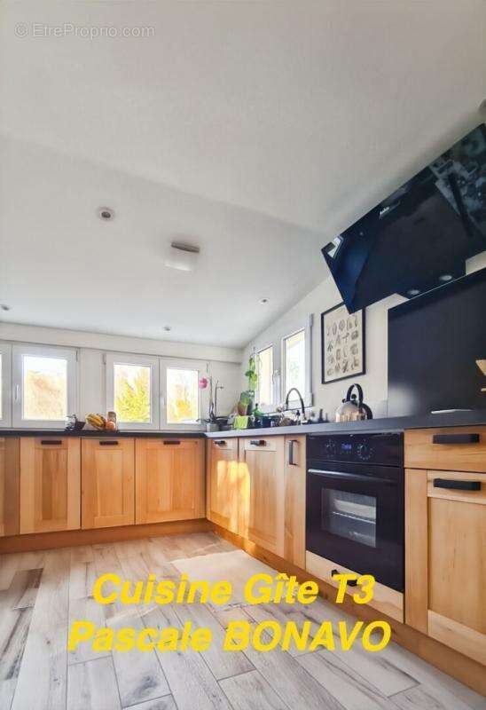 Maison à VENDAYS-MONTALIVET