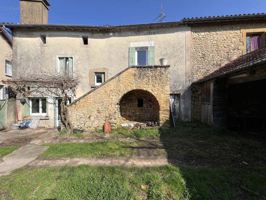 Maison à SALLES-DE-BELVES