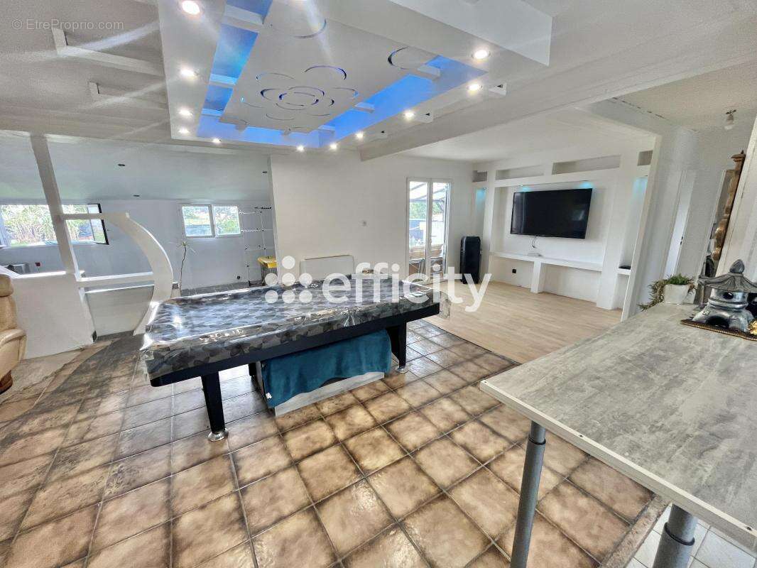 Maison à SAINT-MICHEL-CHEF-CHEF