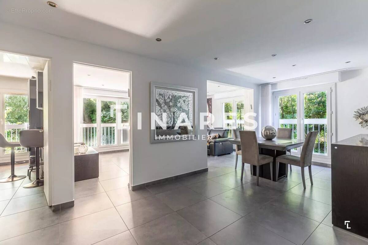 Appartement à MARSEILLE-12E
