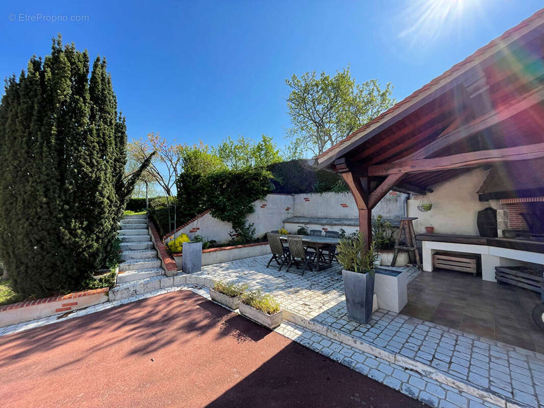 Maison à MONTRICHARD