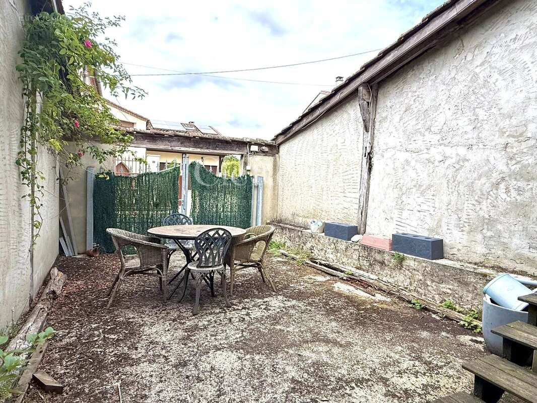 Appartement à DURAS