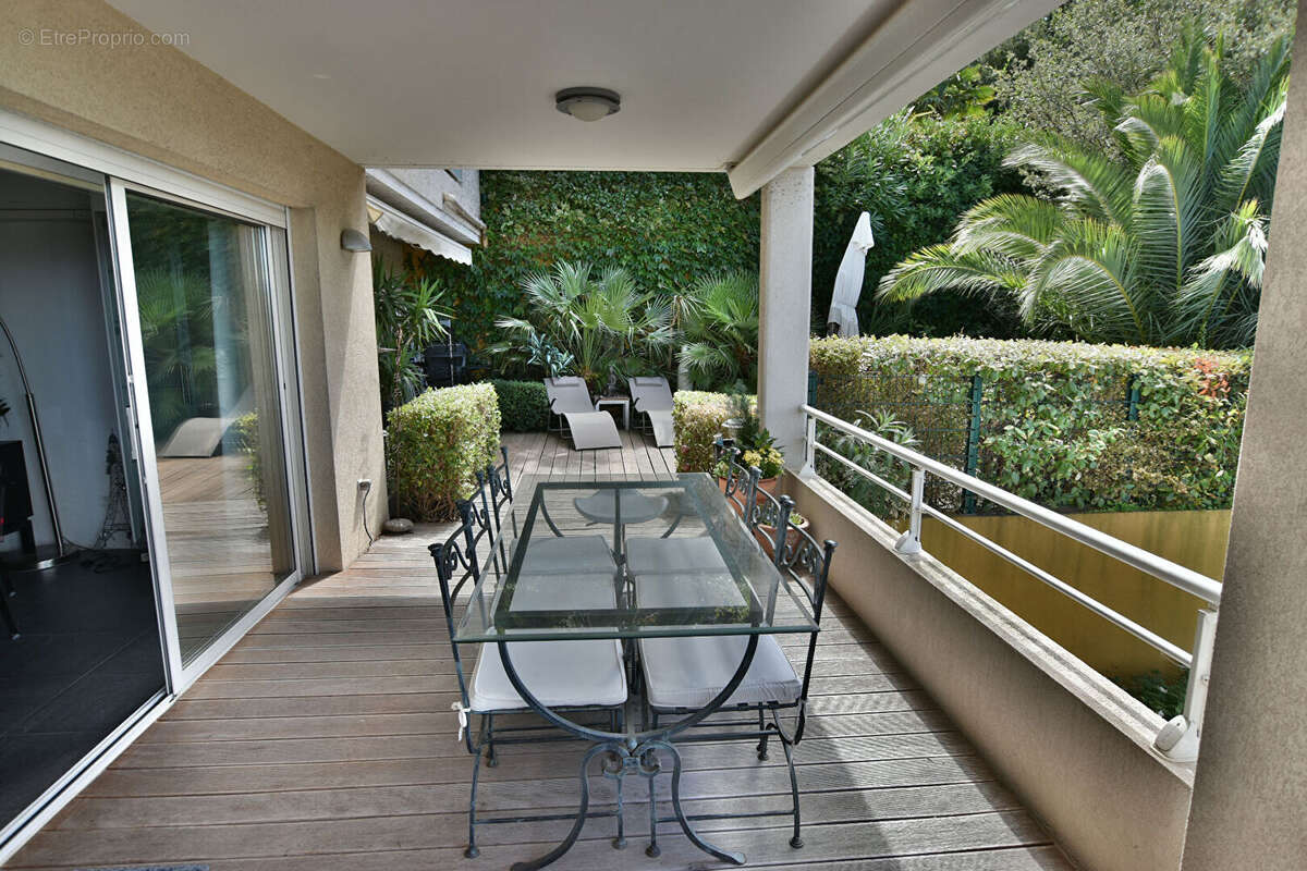 Appartement à SAINT-RAPHAEL