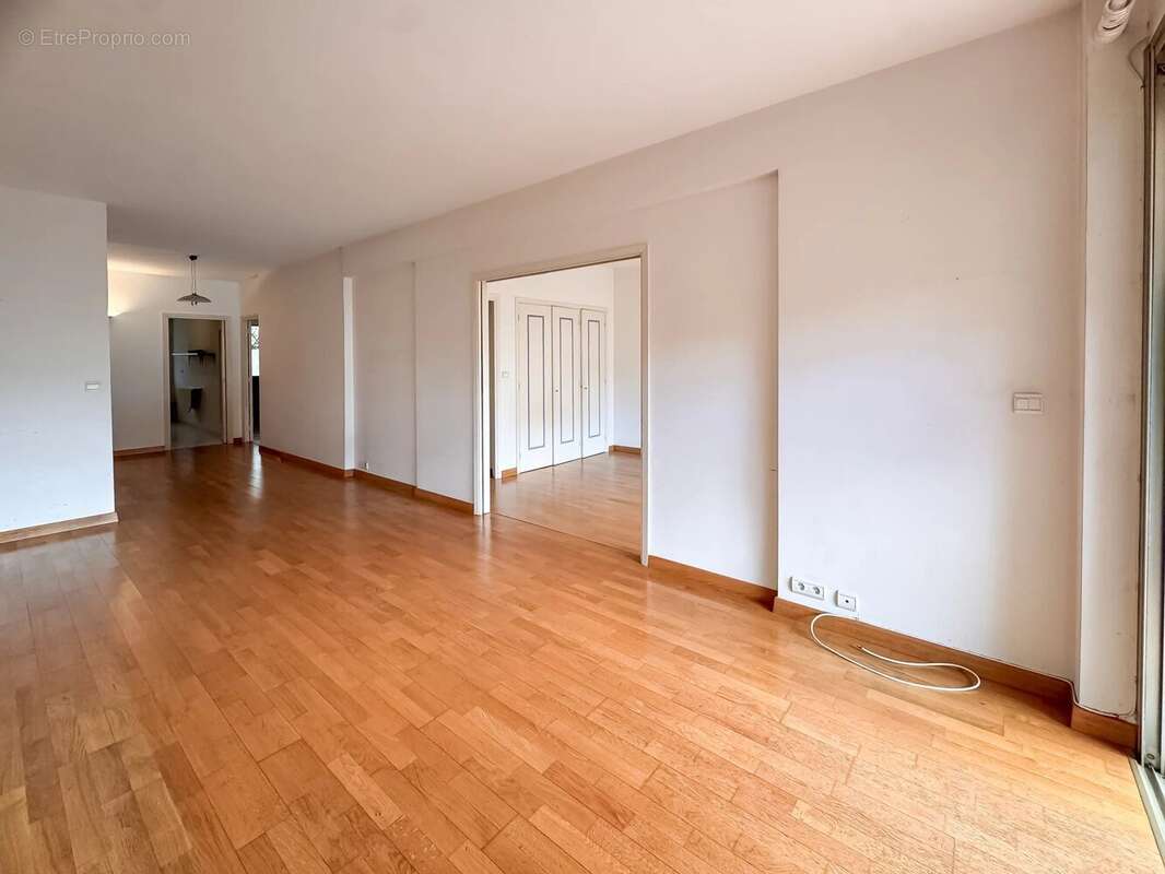 Appartement à BEAULIEU-SUR-MER