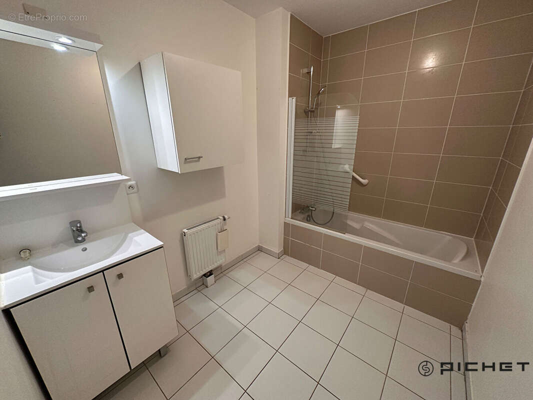 Appartement résidence récente - Quartier recherché - photo 11