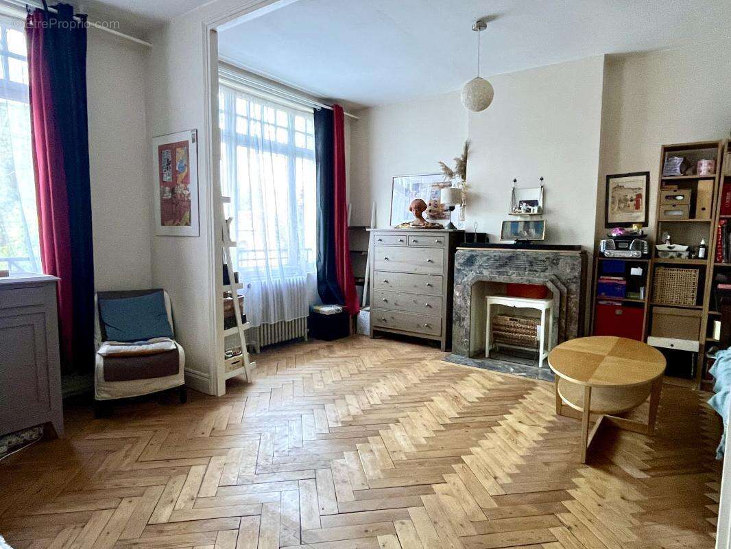 Maison à LA MADELEINE