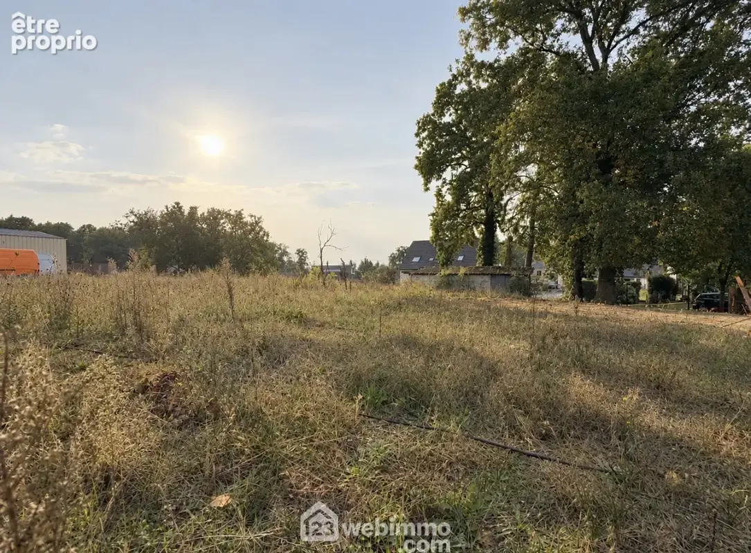 Ce terrain n'attend plus que vous et votre projet !