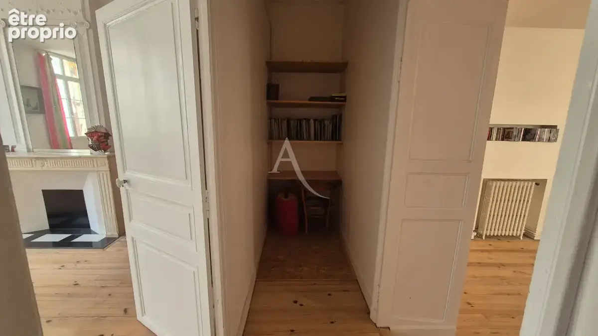 Appartement à vendre Rochefort centre-ville . Proche Place Colbert . Grenier aménageable - photo 8