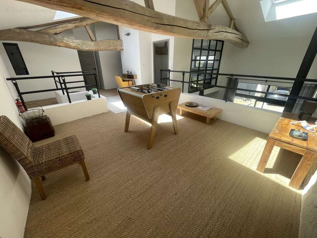 À découvrir – Maison en pierre rénovée à Ranton - photo 4