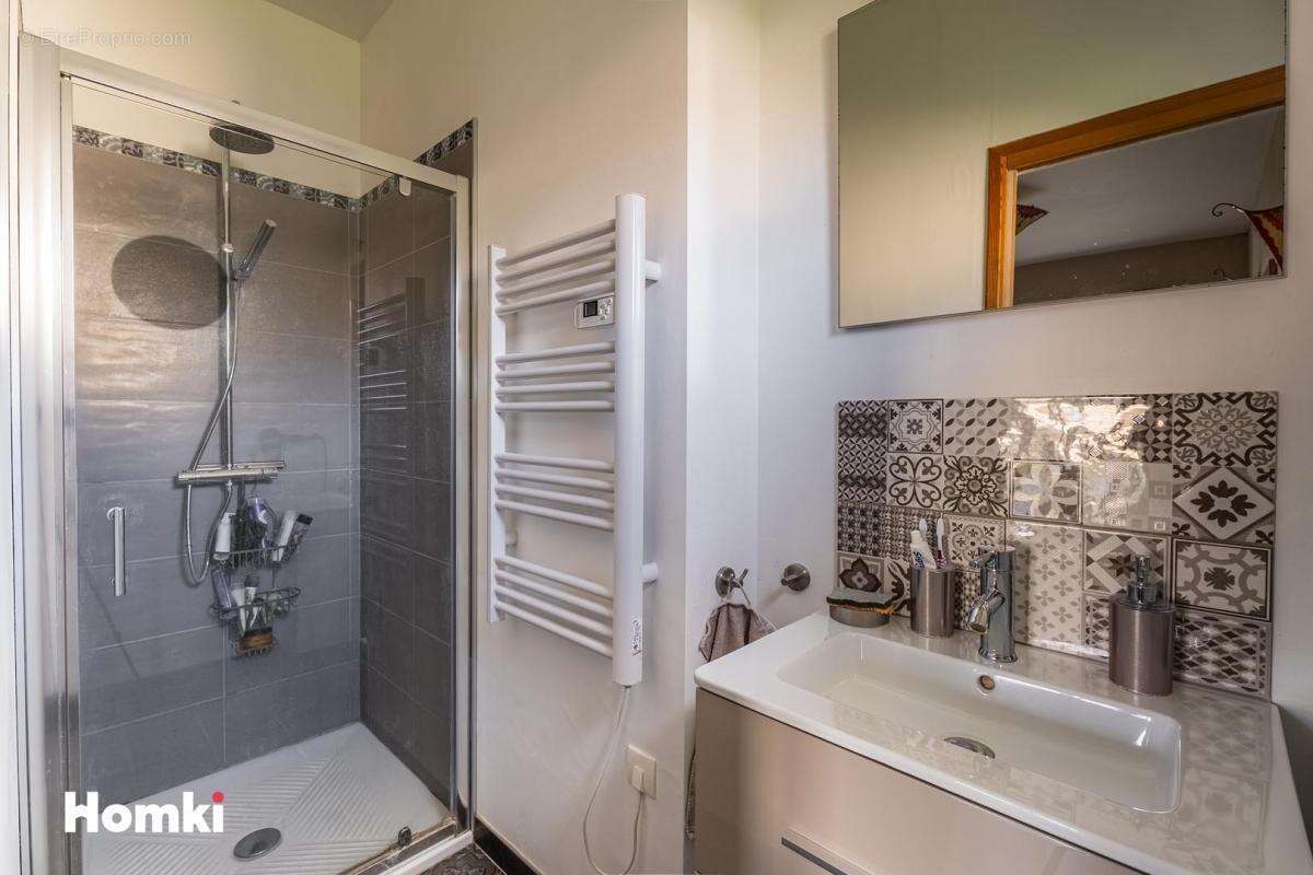 Maison/Villa T6 de 169 m2 à Sainte-Eulalie 33560 - photo 6