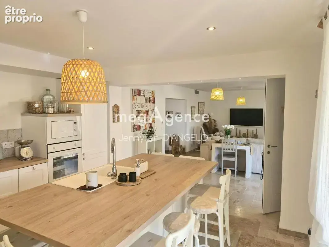 MAISON RENOVEE A OLLIOULES, 155 M², 10 min à pieds du centre ville - photo 3