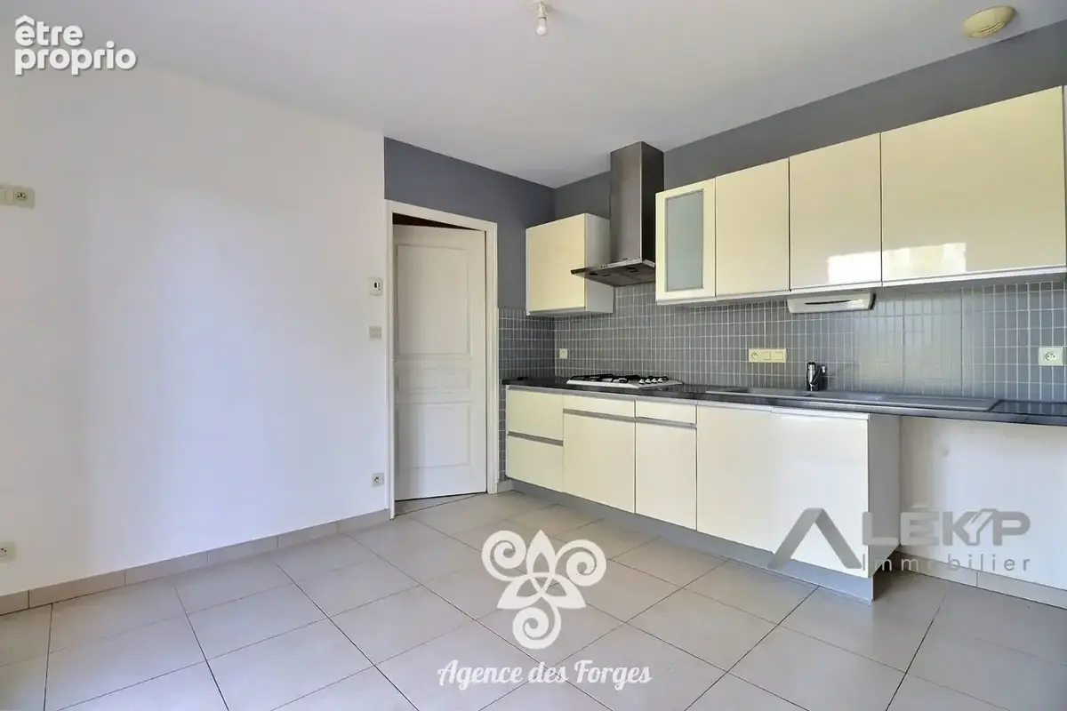Maison 5 pièces 107 m² à vendre à Beaurepaire (85500) - photo 8