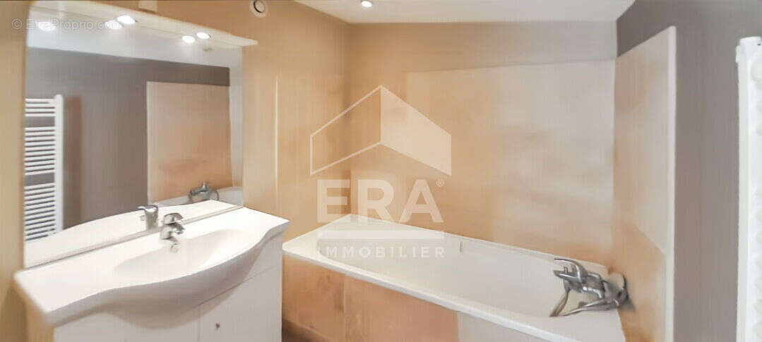 Appartement à NOVES