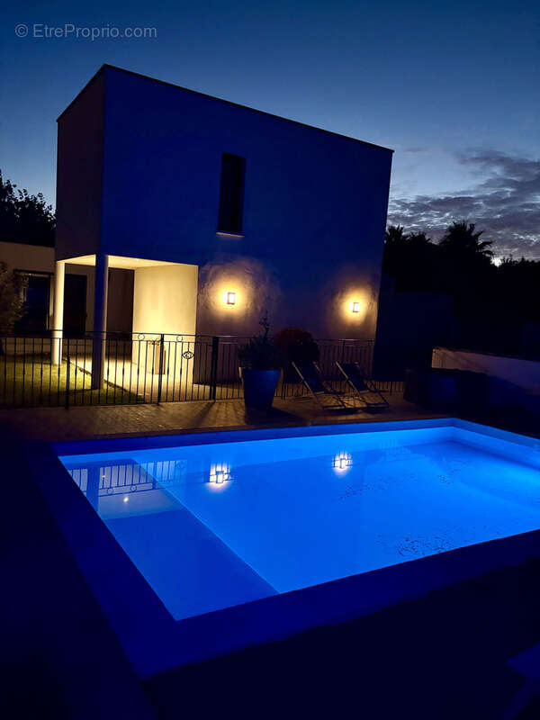 Maison à CLARENSAC