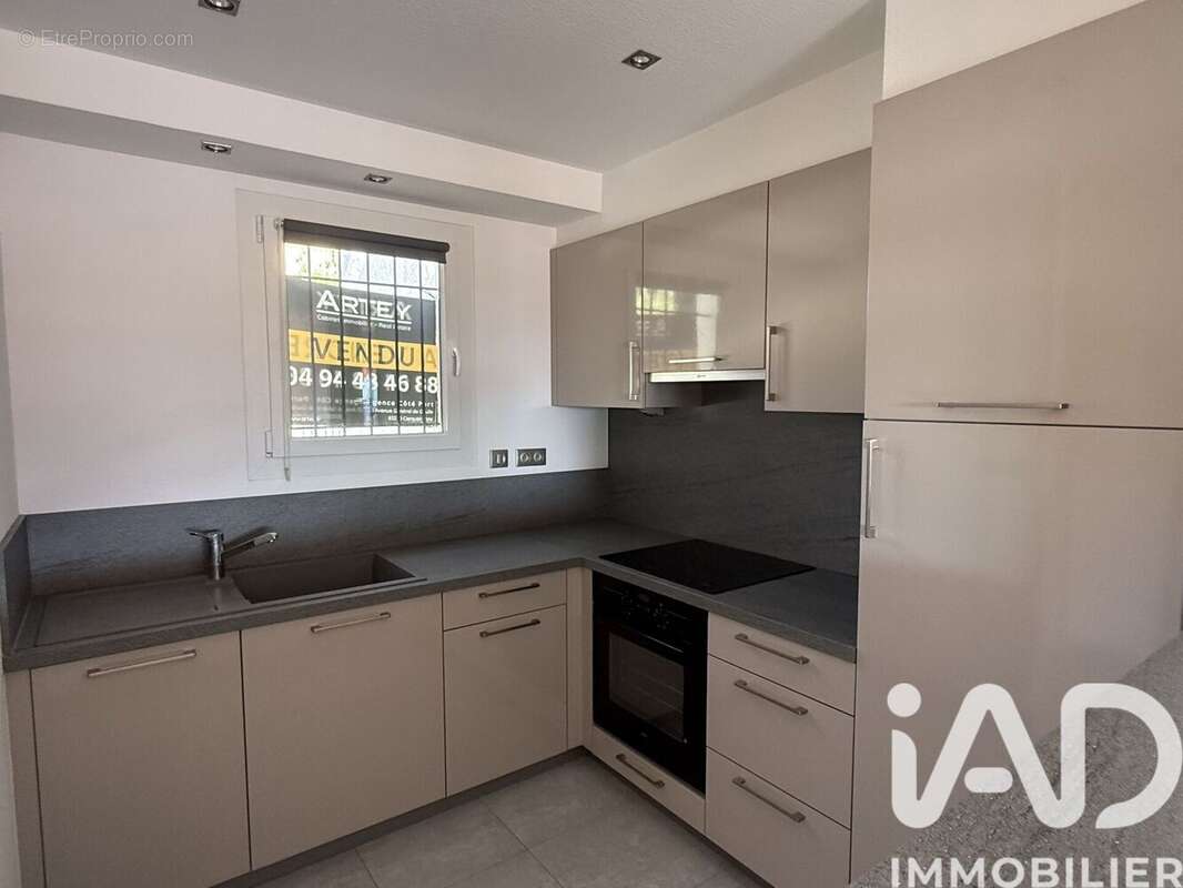 Appartement 60 m² à Carqueiranne  - photo 6
