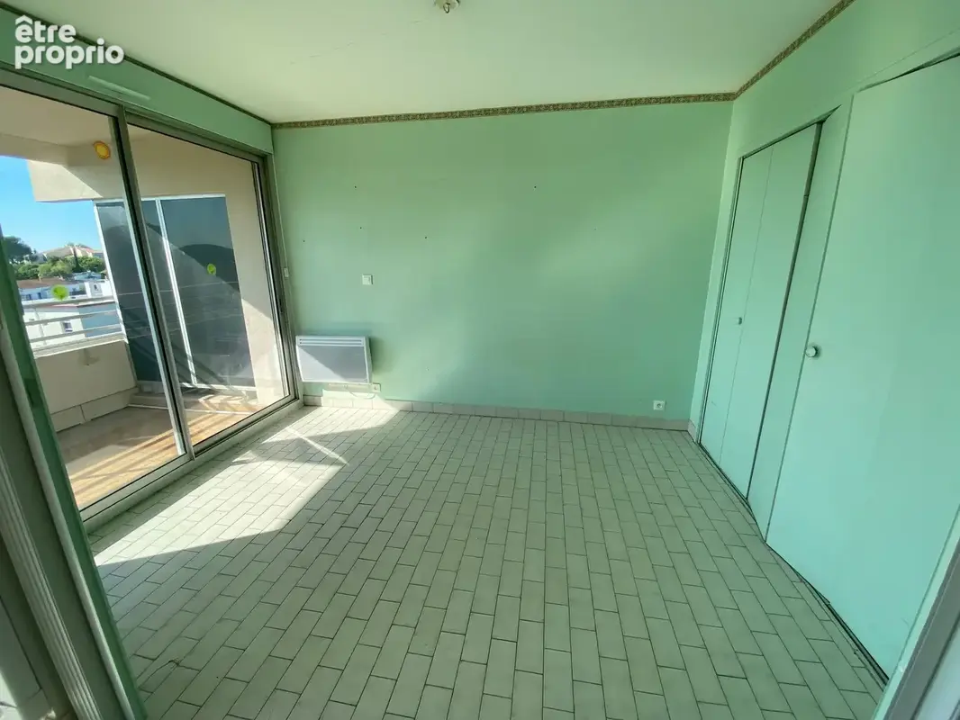 Appartement T2 avec terrasse 16m2 et garage - photo 4
