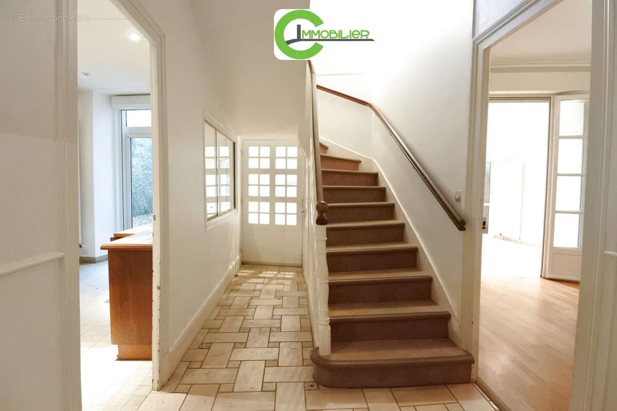 Maison à LA FERTE-BERNARD