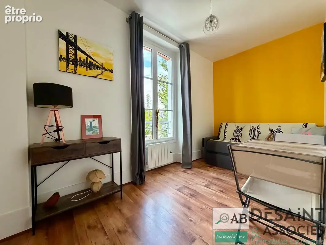 A vendre à Lagny sur Marne propriété de caractère quartier Saint Laurent. - photo 20