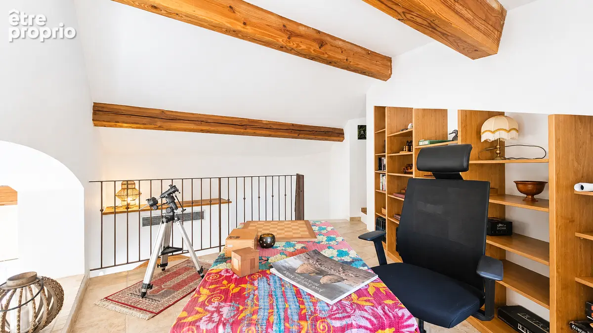 Villa neo-provencale avec vue mer dans un domaine prive - photo 11
