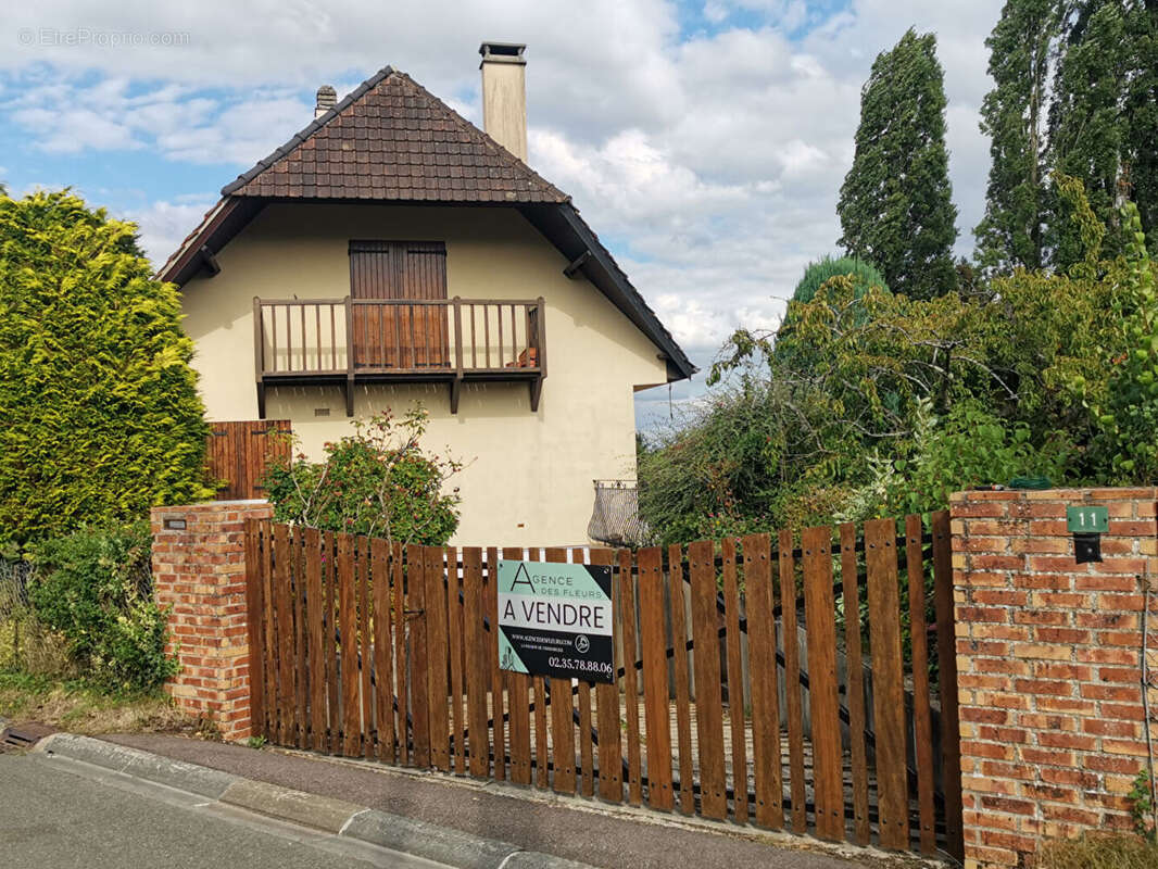 Maison à LA SAUSSAYE