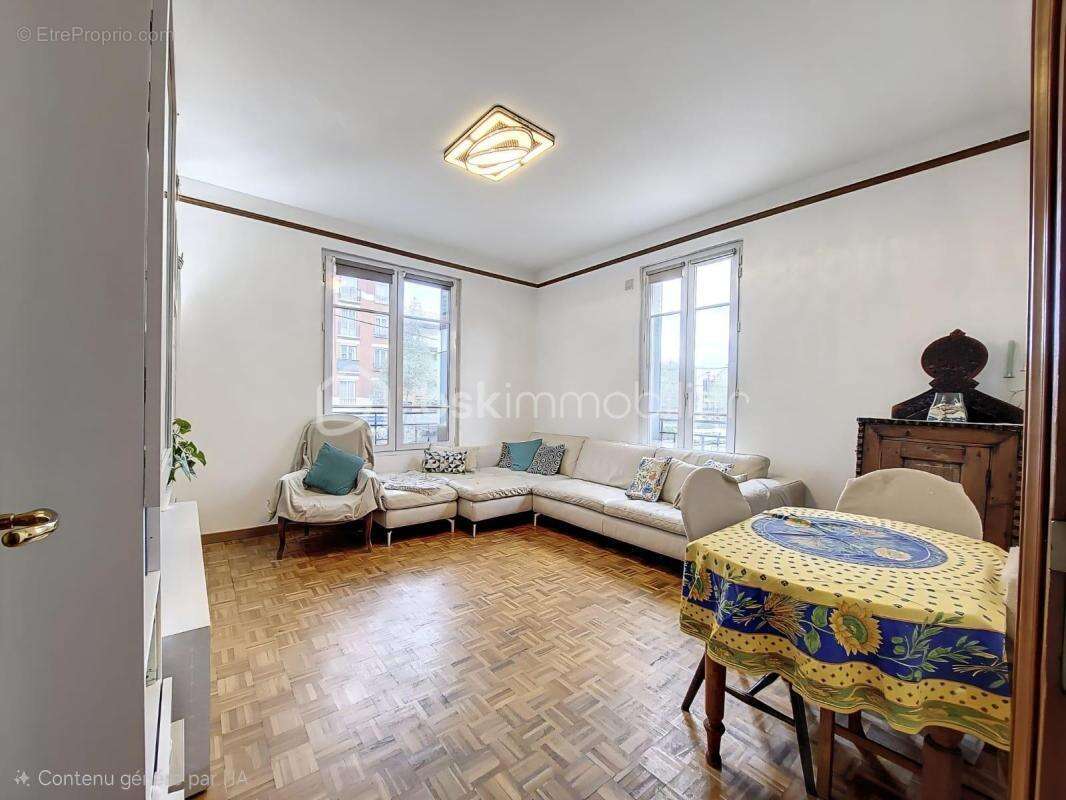 Appartement à BAGNEUX