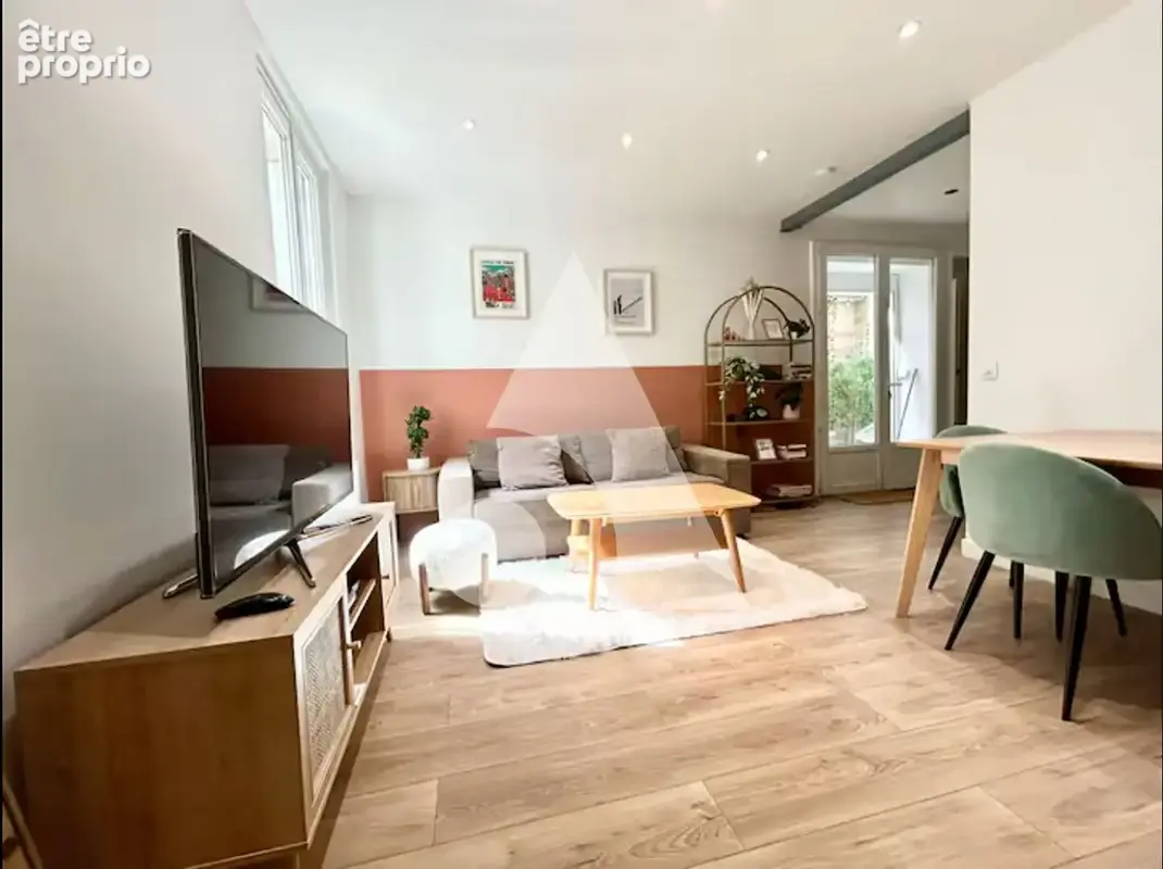 2 pièces avec 2 extérieurs à proximité immédiate de Saint-Ouen - photo 2