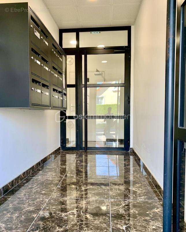 Appartement à SAINTE-GENEVIEVE-DES-BOIS