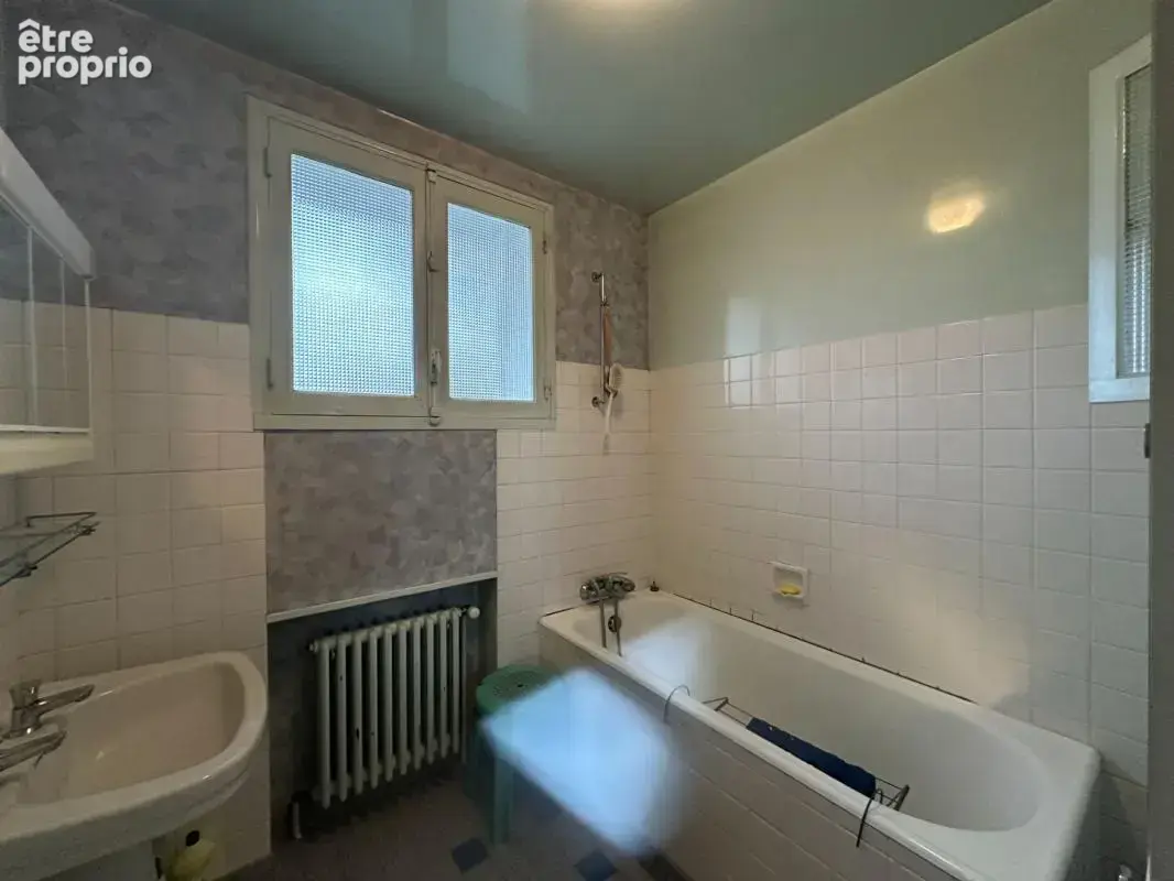 Maison de bourg  de 112 m² à Luçay le mâle - photo 14