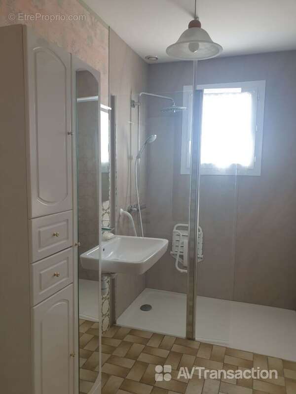 Maison à SAINTE-MAURE-DE-TOURAINE