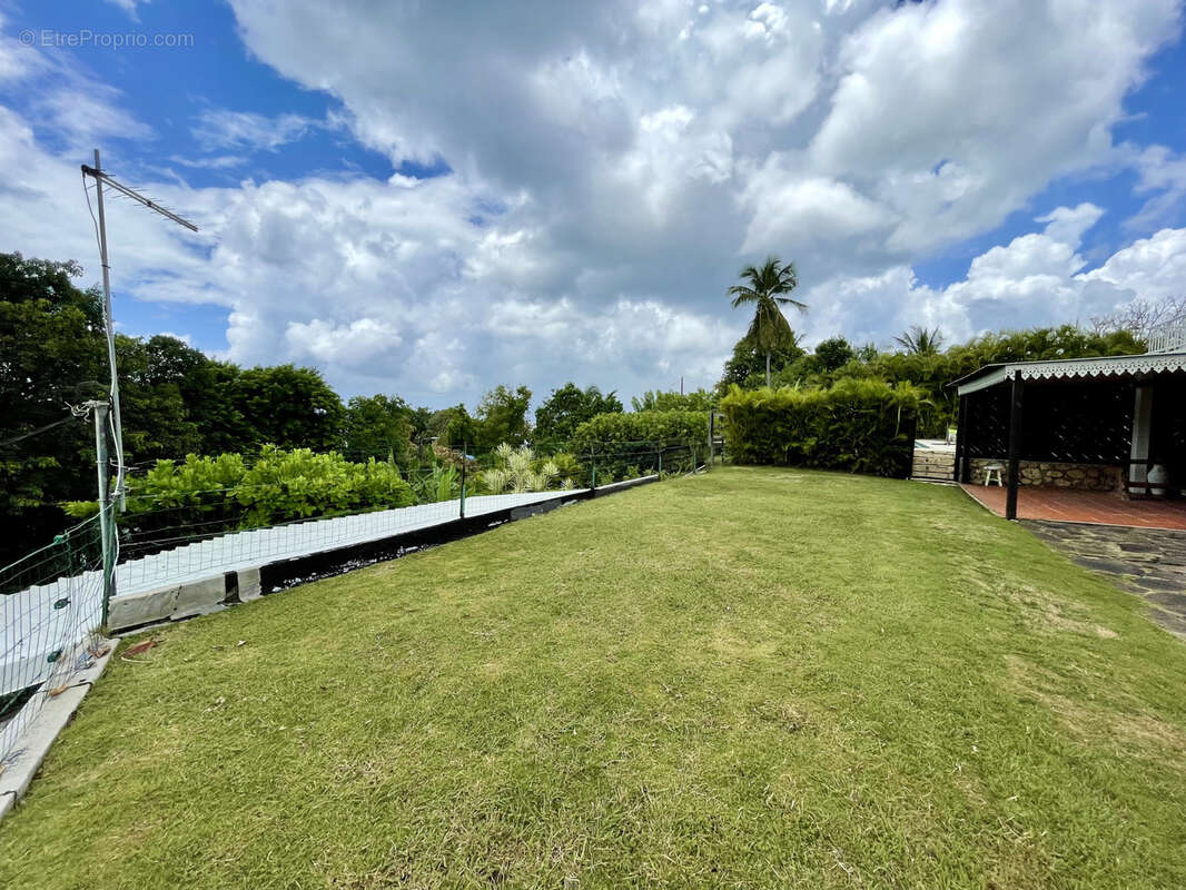 Magnifique propriete t5 + appartement t2 avec piscine vue mer centre du gosier - photo 29