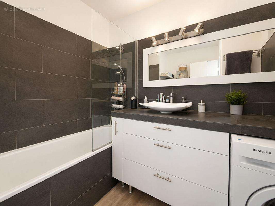 Vente T4 90m2 BORDEAUX (33000) - photo 6