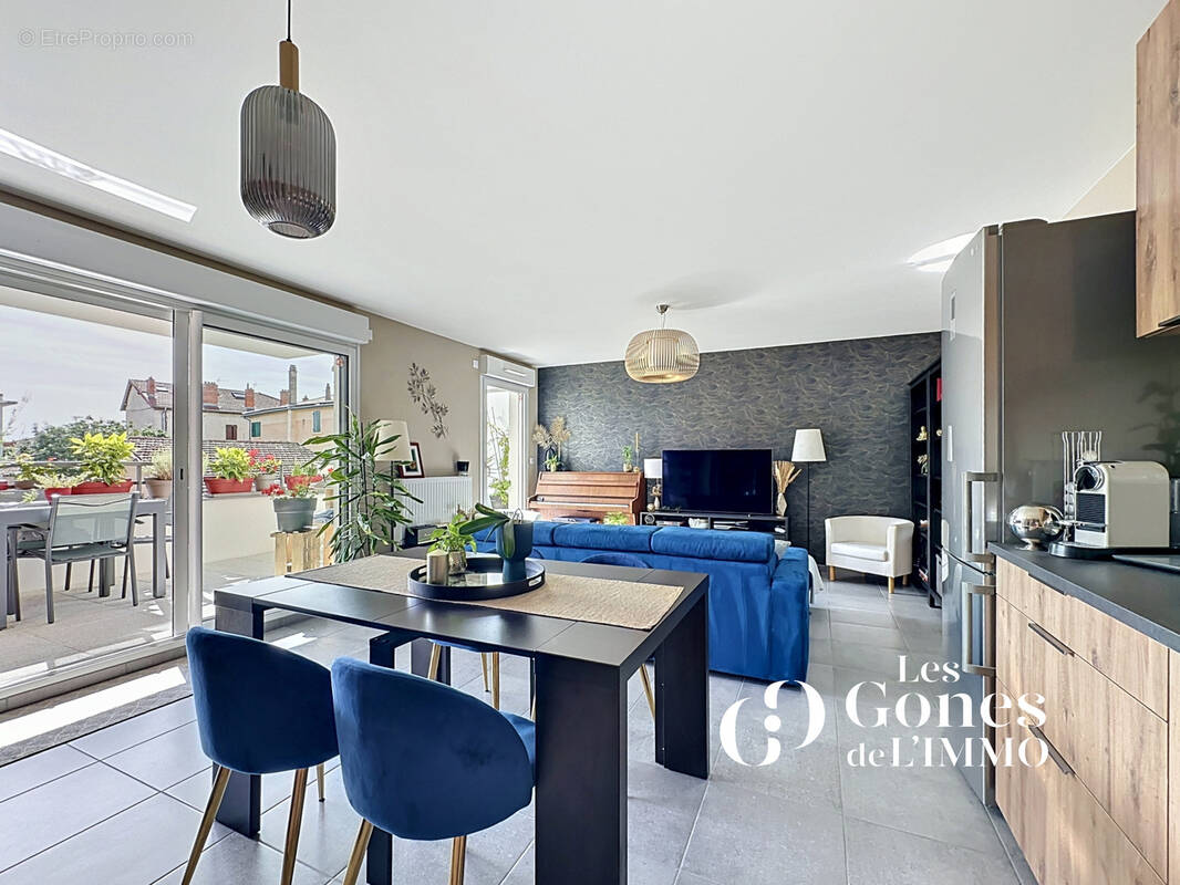 Appartement à CRAPONNE