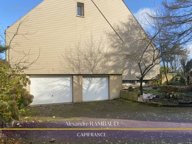 Maison à LA CHAPELLE-JANSON