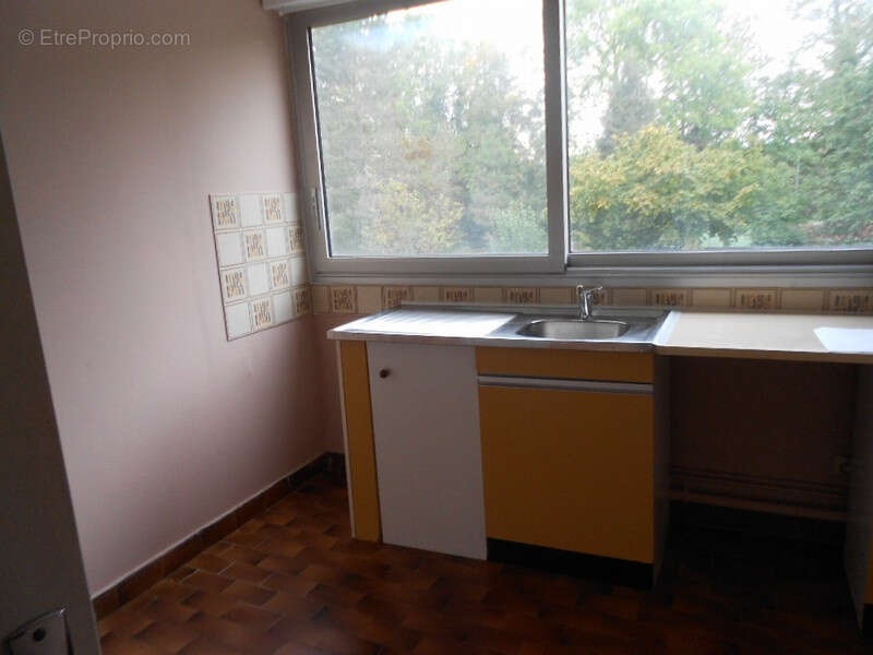 Appartement à VAUX-LE-PENIL