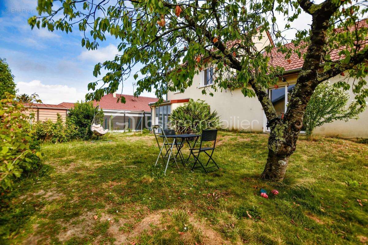 Maison à VILLIERS-EN-LIEU