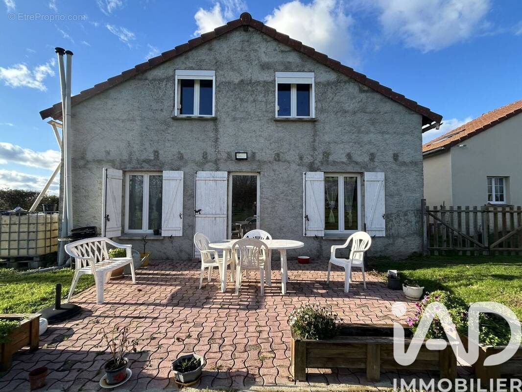 Photo 1 - Maison à COMMENTRY