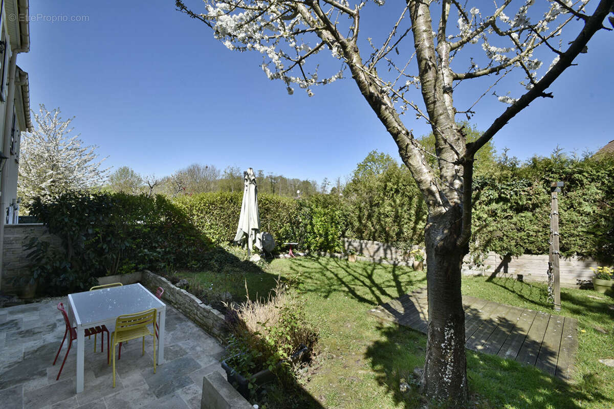 Maison à VILLIERS-SAINT-FREDERIC
