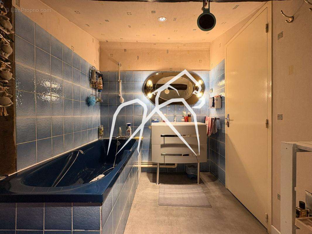 Maison à MONT-SAINT-AIGNAN