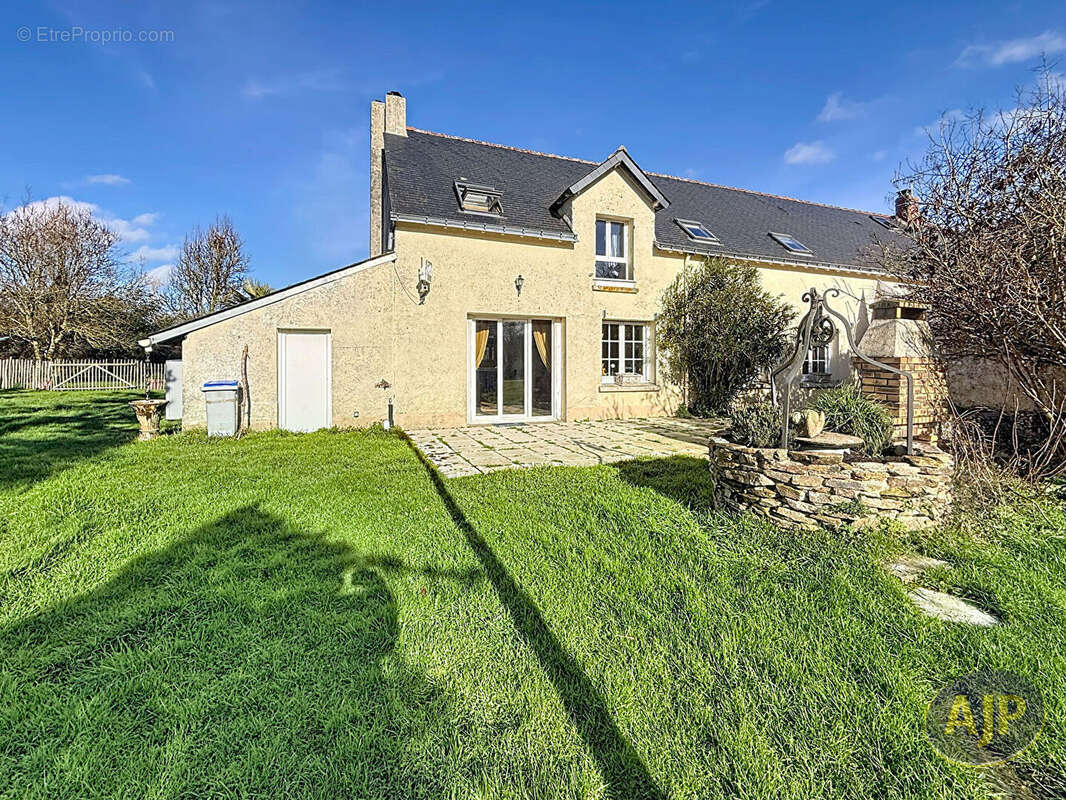 Maison à JOUE-SUR-ERDRE